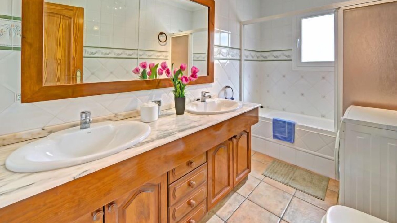 Photo of Bathroom in Moraira