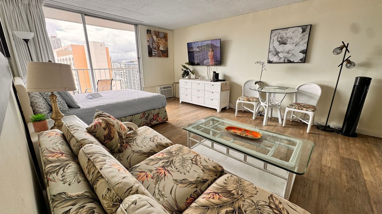 Photo of Bedroom in Waikiki