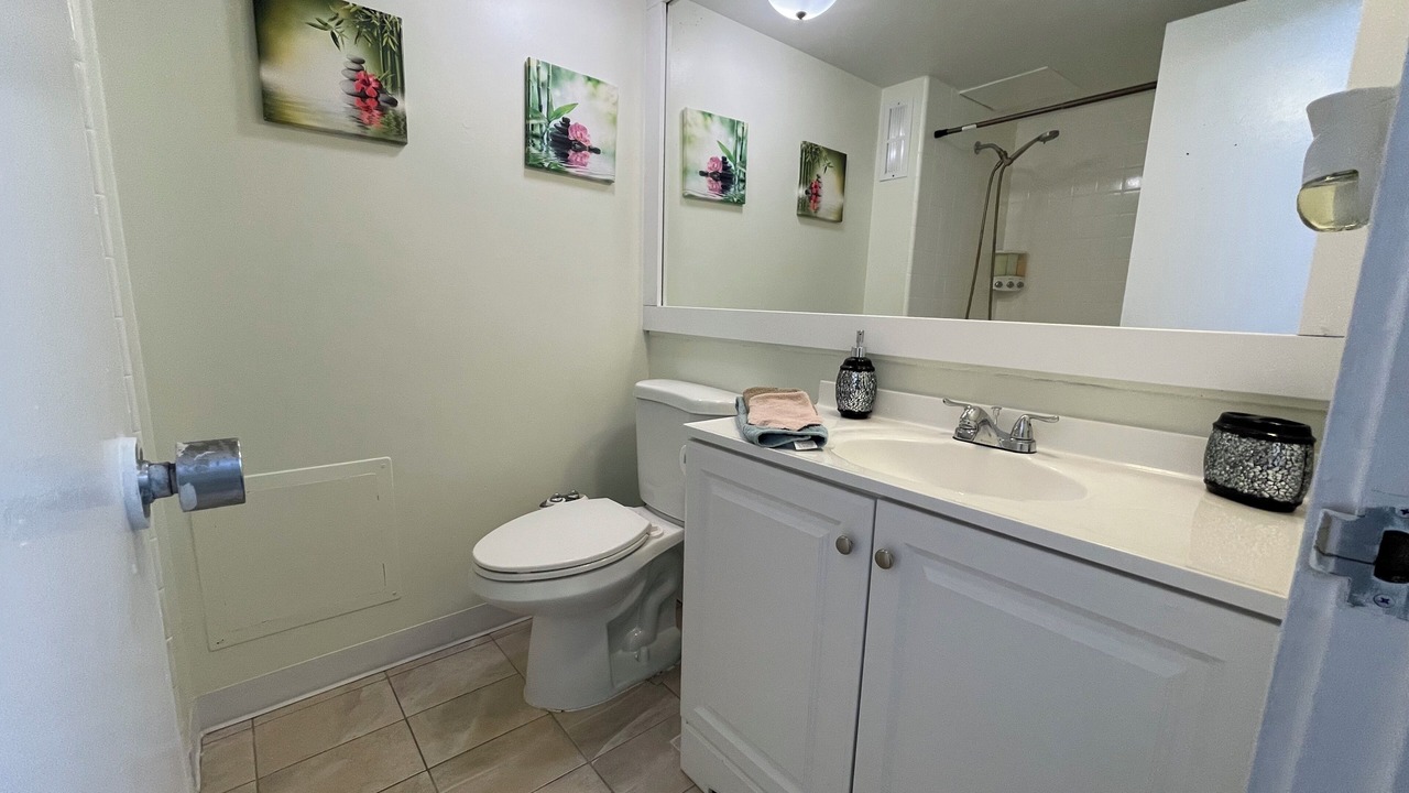 Photo of Bathroom in Waikiki