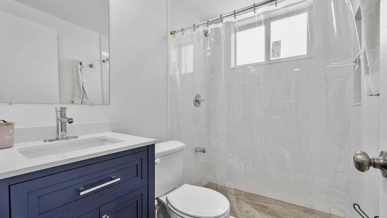 Photo of Bathroom in Cypress Point