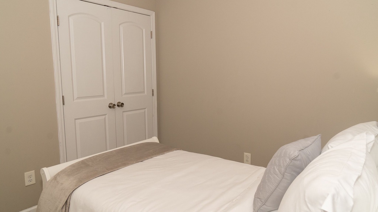 Photo of Bedroom in Southeast Raleigh