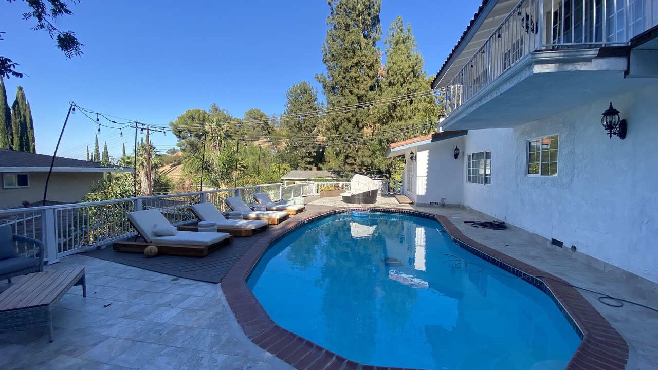 Photo of Outdoor in Encino