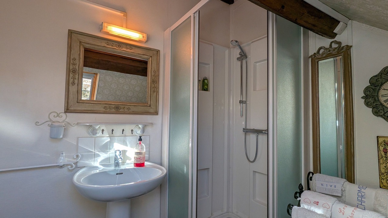 Photo of Bathroom in Valencay