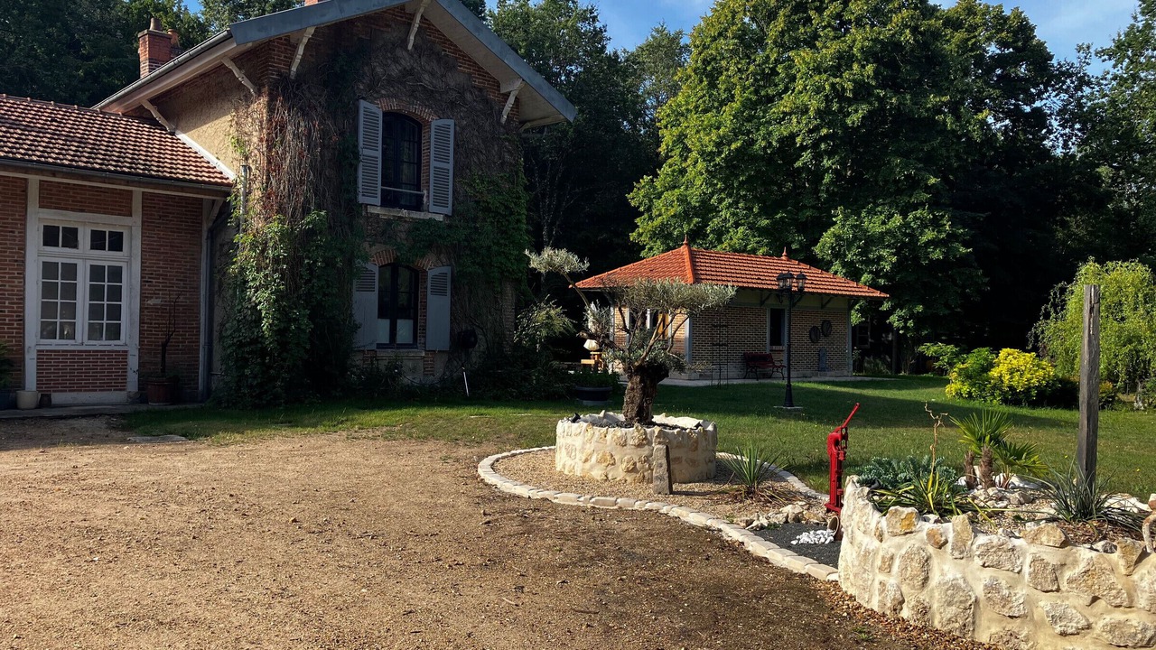 Photo of Outdoor in Boiscommun