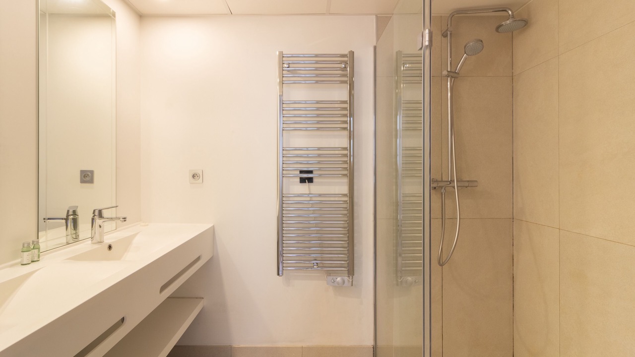 Photo of Bathroom in Carmes