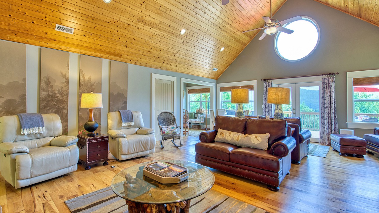Photo of Bedroom in Waynesville