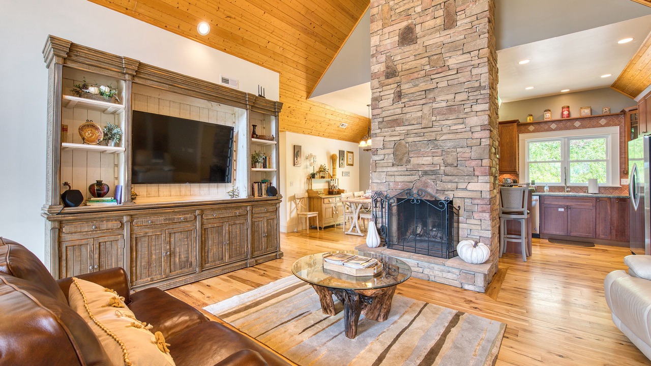 Photo of Bedroom in Waynesville