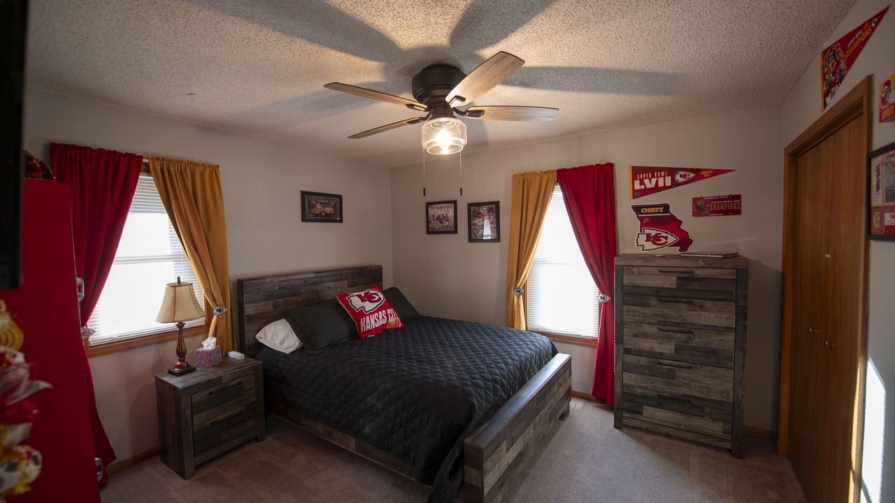 Photo of Bedroom in Raymore