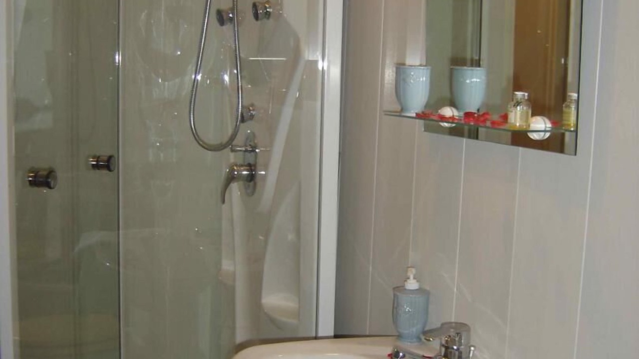 Photo of Bathroom in Pierre-de-Bresse