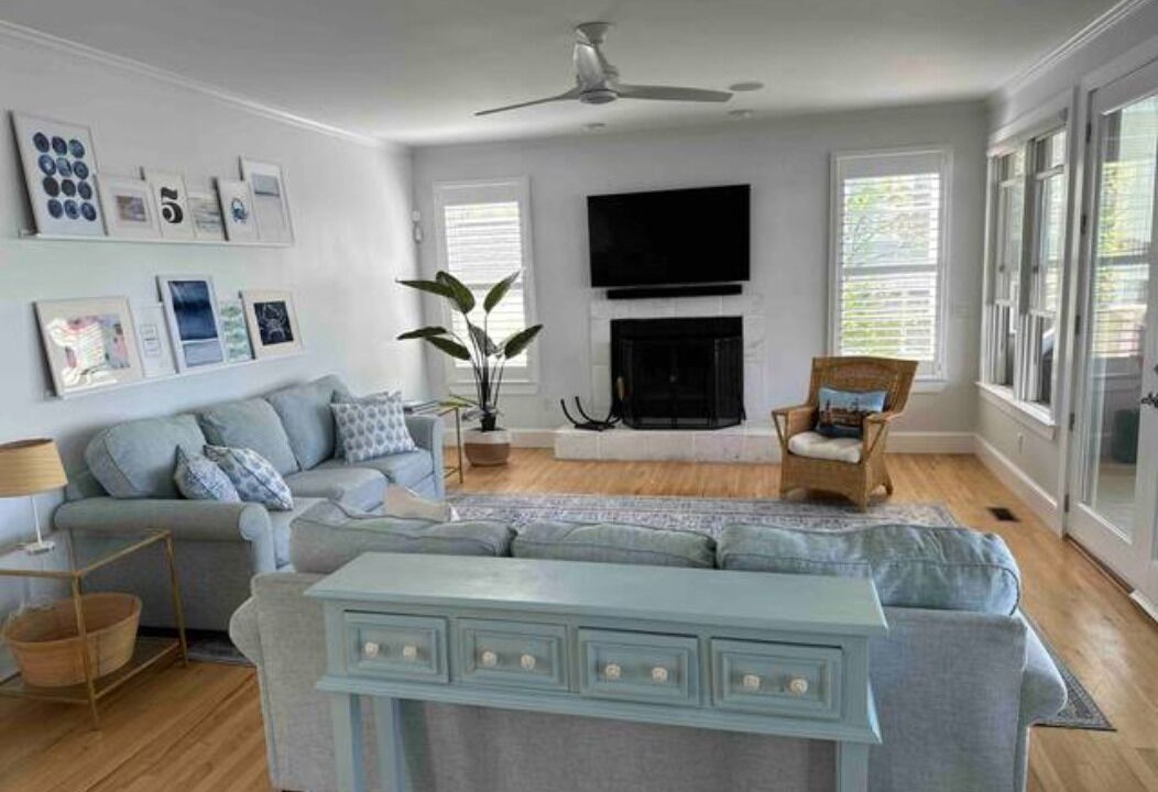 Photo of Livingroom in Arundel on the Bay