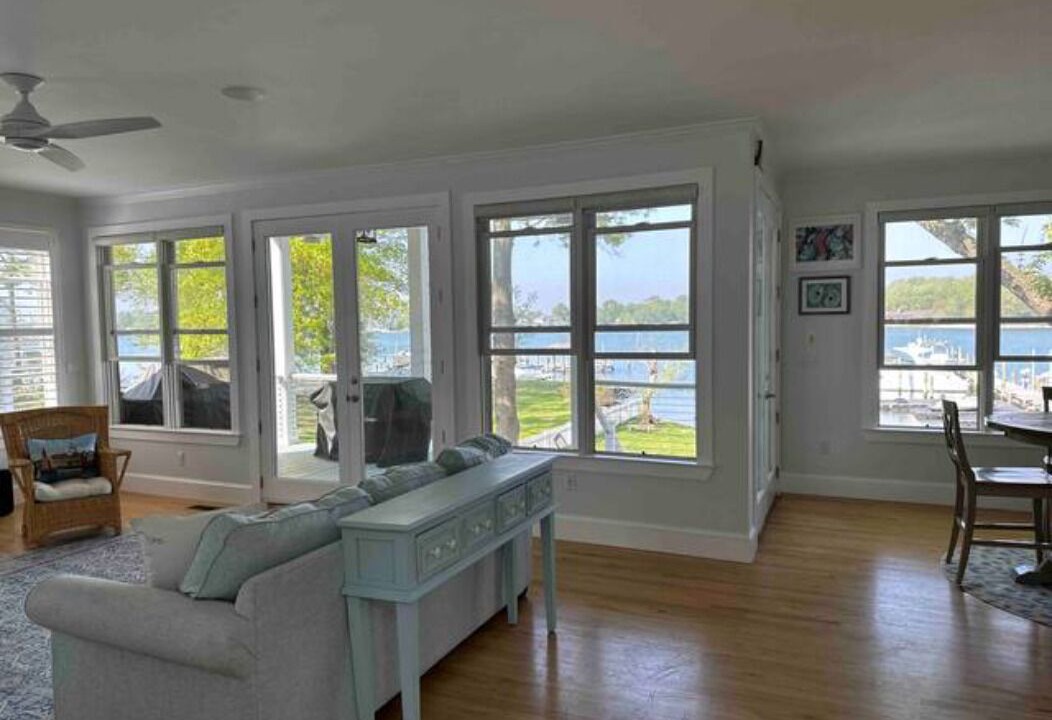 Photo of Livingroom in Arundel on the Bay