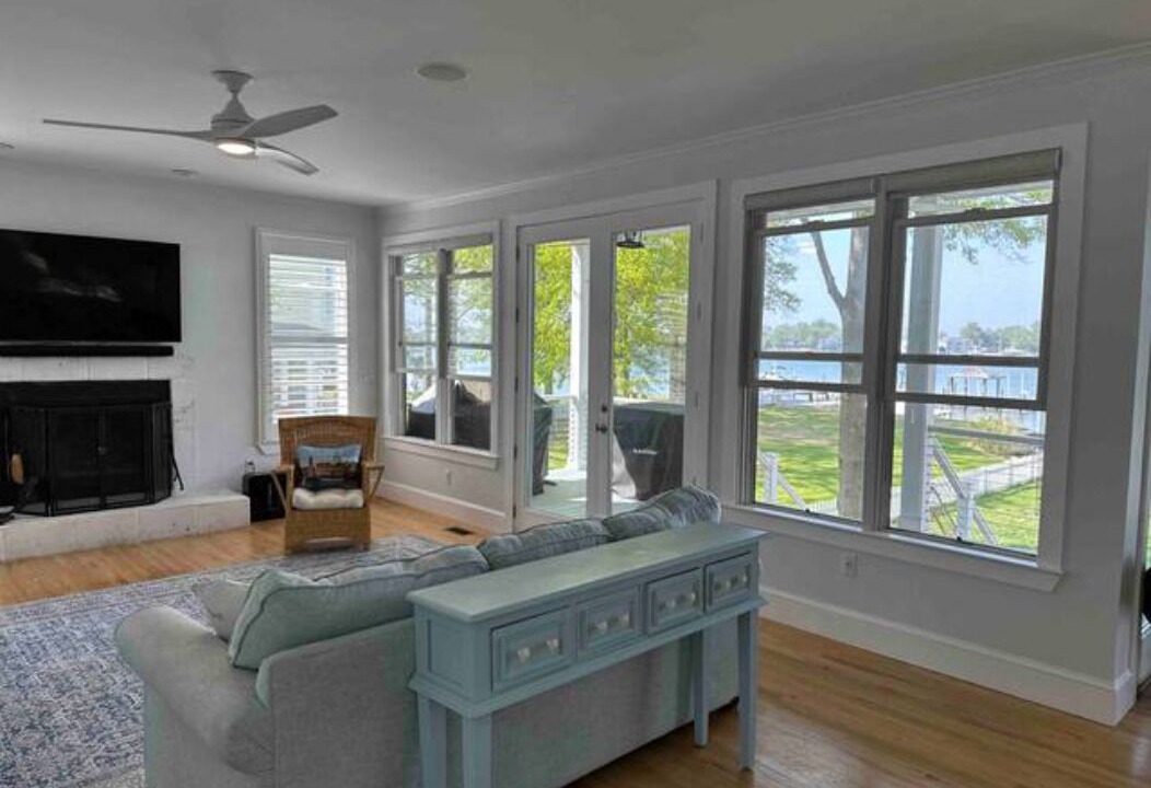 Photo of Livingroom in Arundel on the Bay