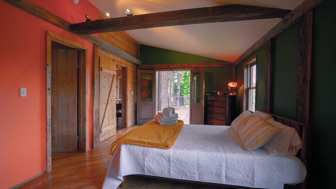 Photo of Bedroom in Town of Hebron