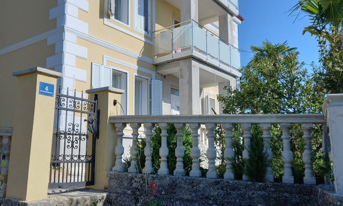 Photo of Outdoor in Ika