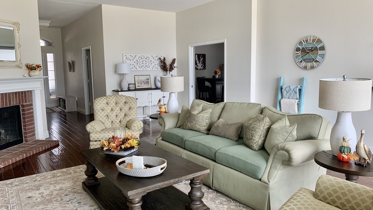 Photo of Livingroom in Little Elm