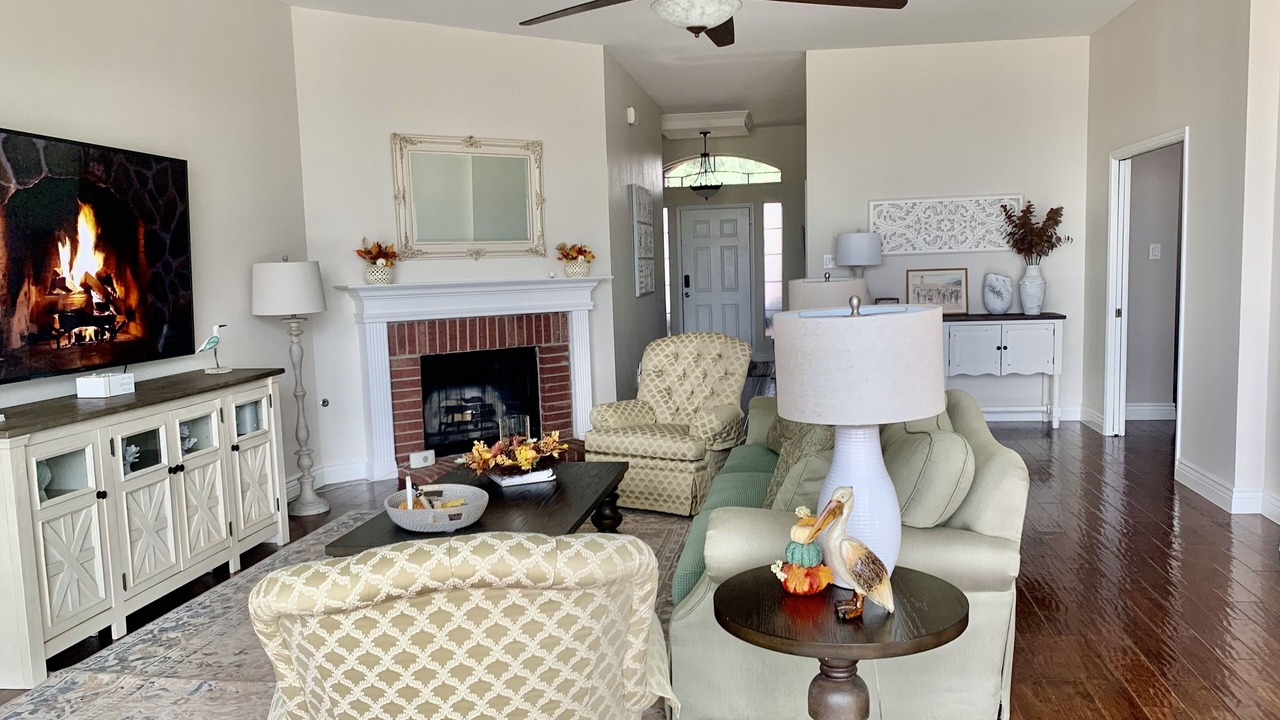 Photo of Livingroom in Little Elm