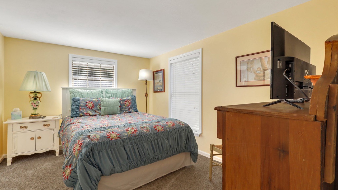 Photo of Bedroom in Townsend