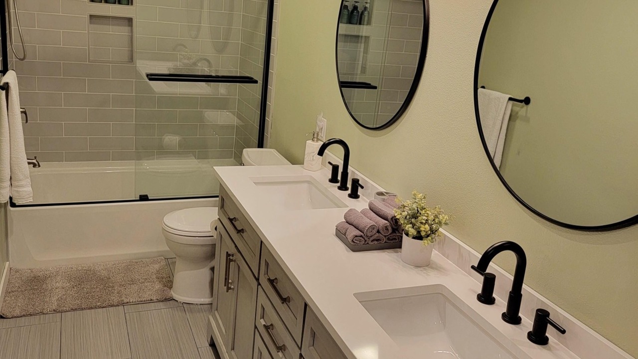 Photo of Bathroom in Weber