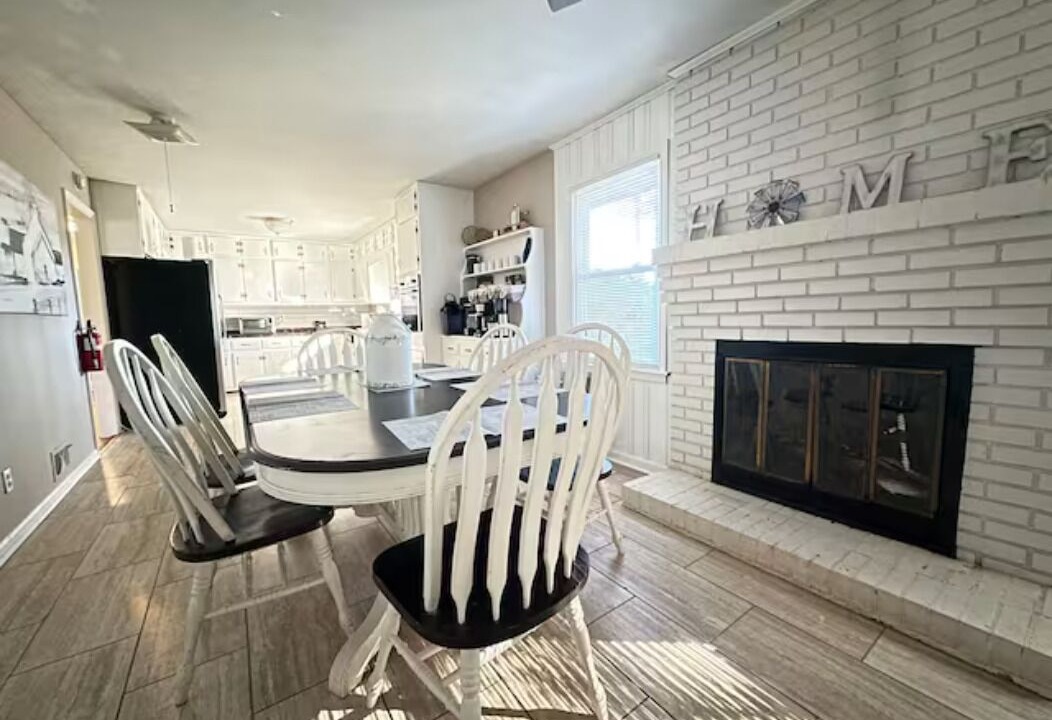 Photo of Others in Roswell