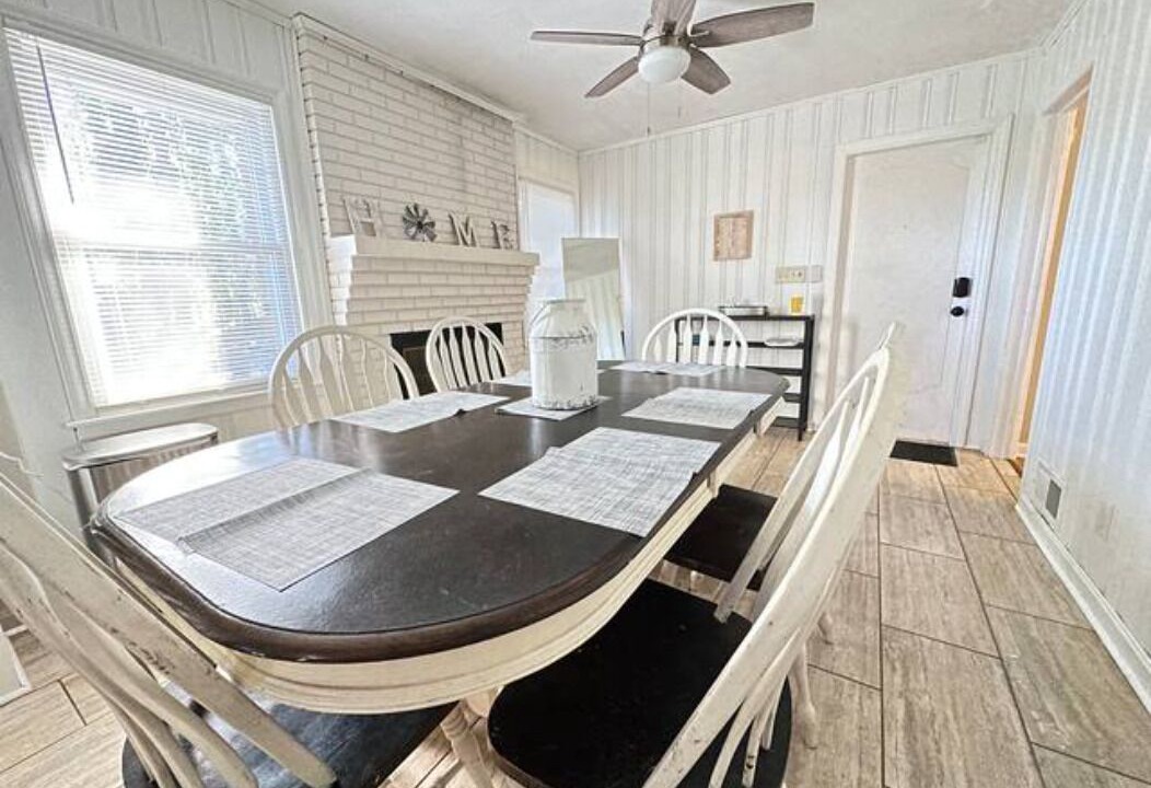 Photo of Others in Roswell