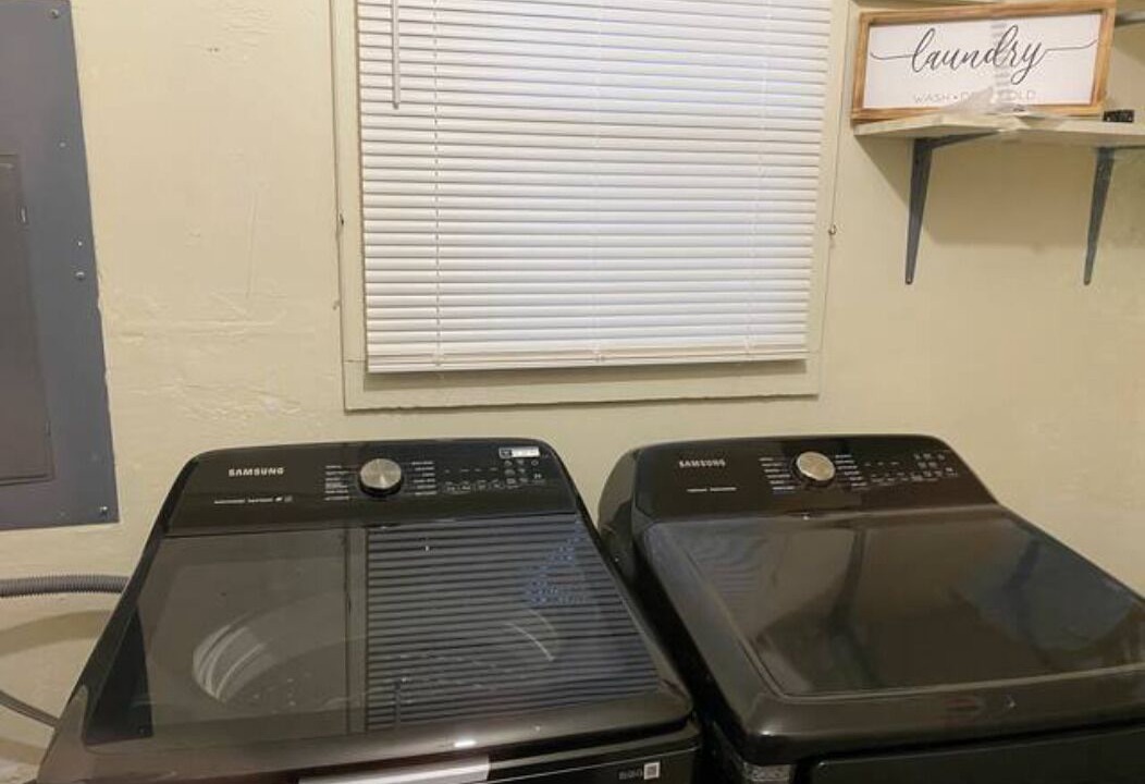 Photo of Others in Roswell