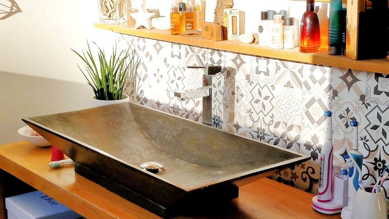 Photo of Bathroom in Saint-Aubin-Epinay