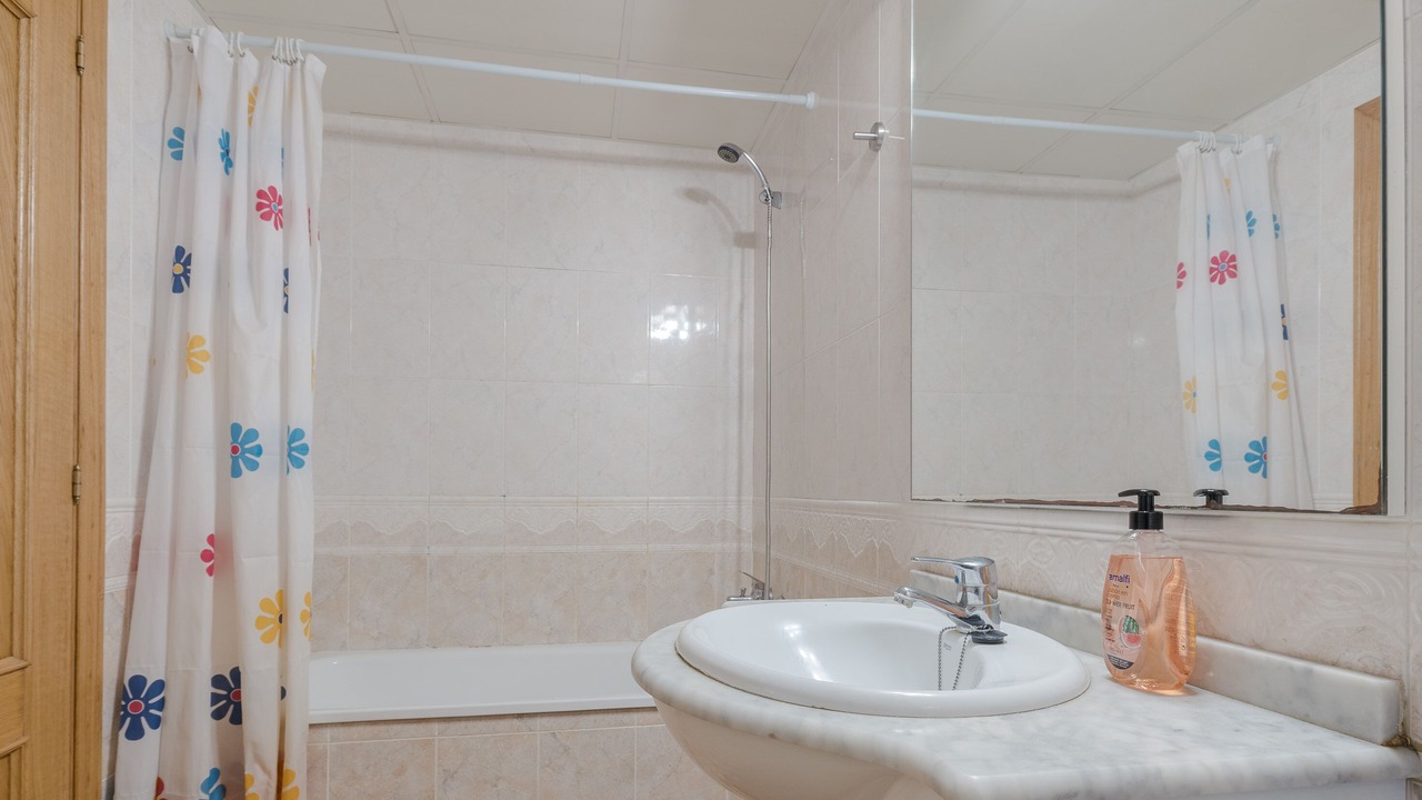 Photo of Bathroom in Torredembarra