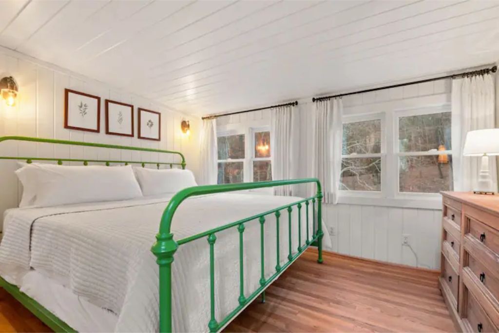 Photo of Bedroom in Suches