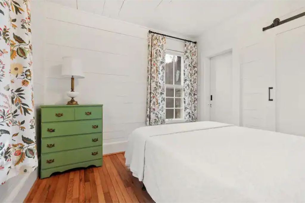 Photo of Bedroom in Suches