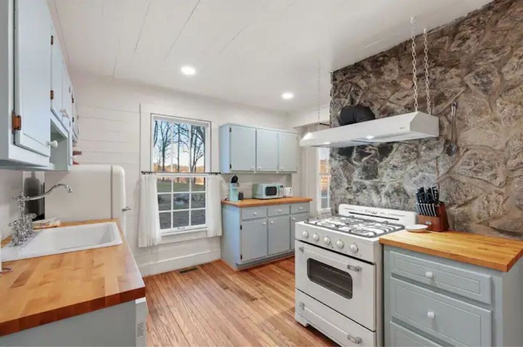 Photo of Kitchen in Suches