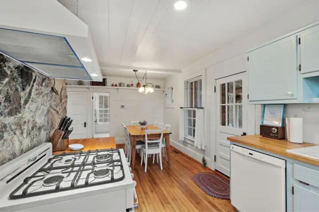 Photo of Kitchen in Suches