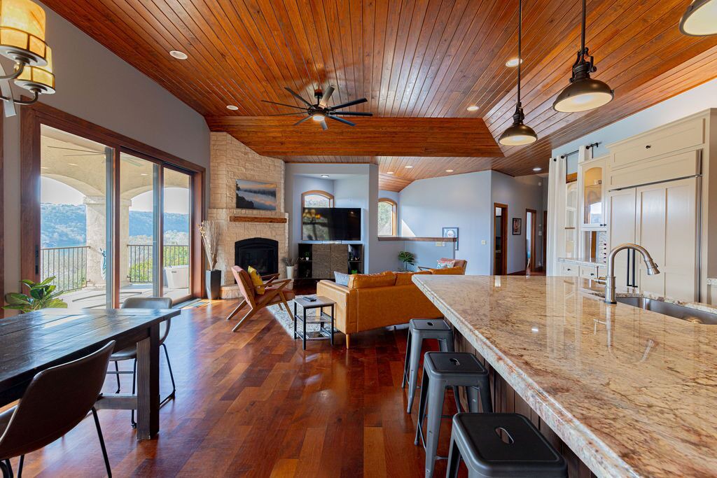 Photo of Others in Oak Shores On Lake Austin