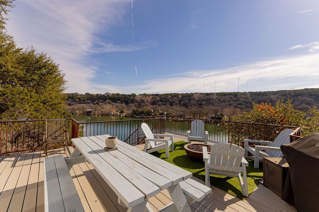 Photo of Others in Oak Shores On Lake Austin