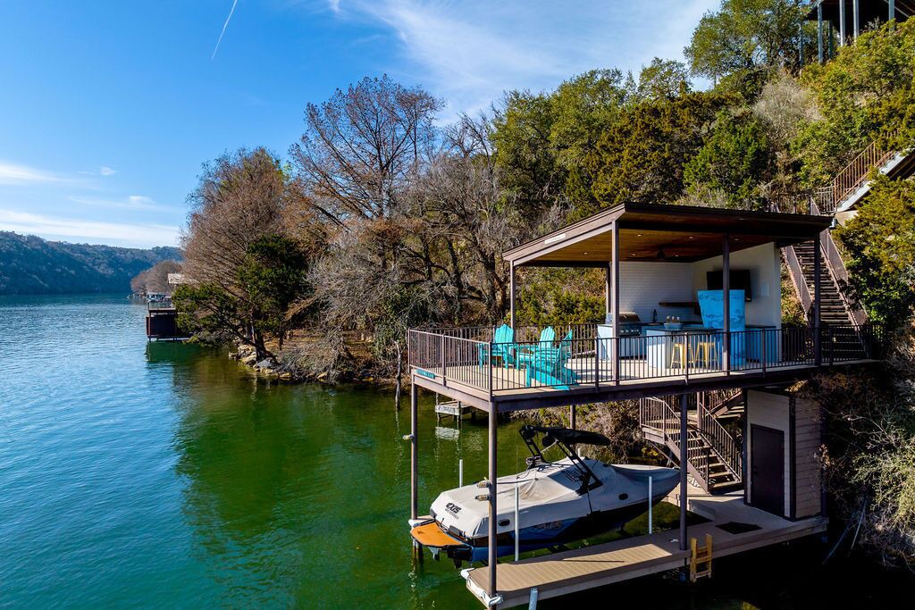 Photo of Outdoor in Oak Shores On Lake Austin
