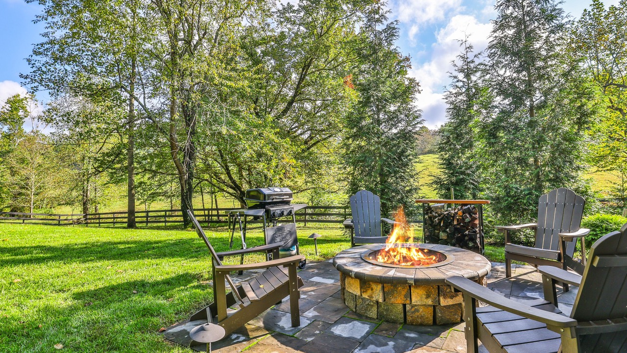 Photo of Outdoor in Etlan