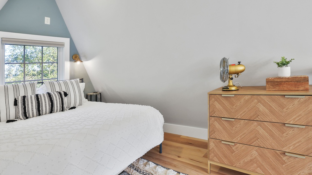 Photo of Bedroom in Etlan