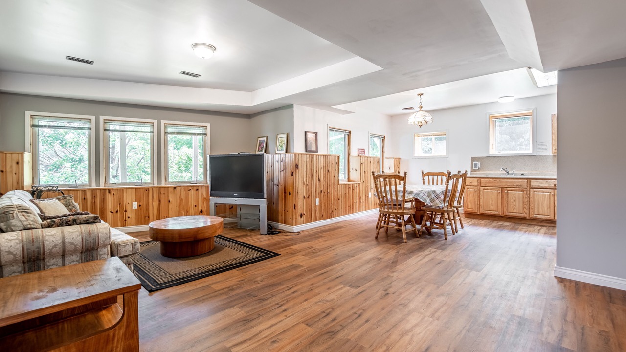 Photo of Livingroom in Minden Hills