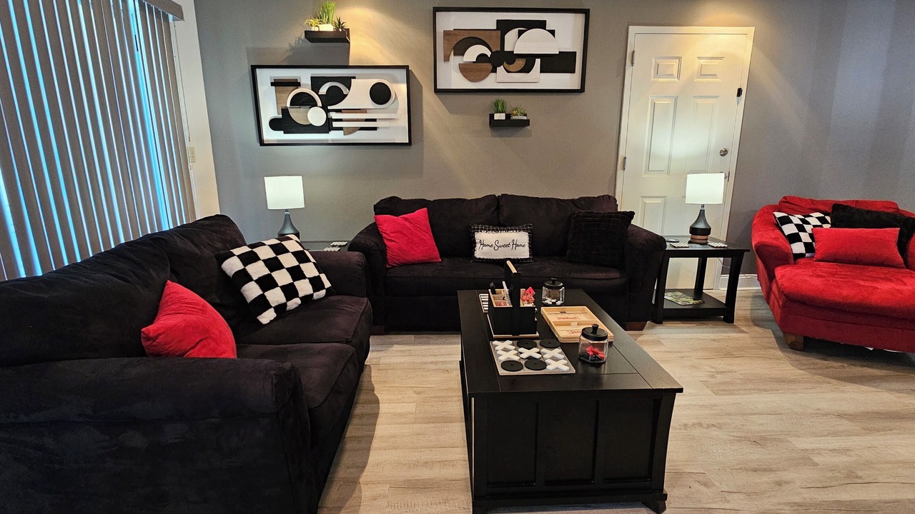 Photo of Livingroom in Bluff City