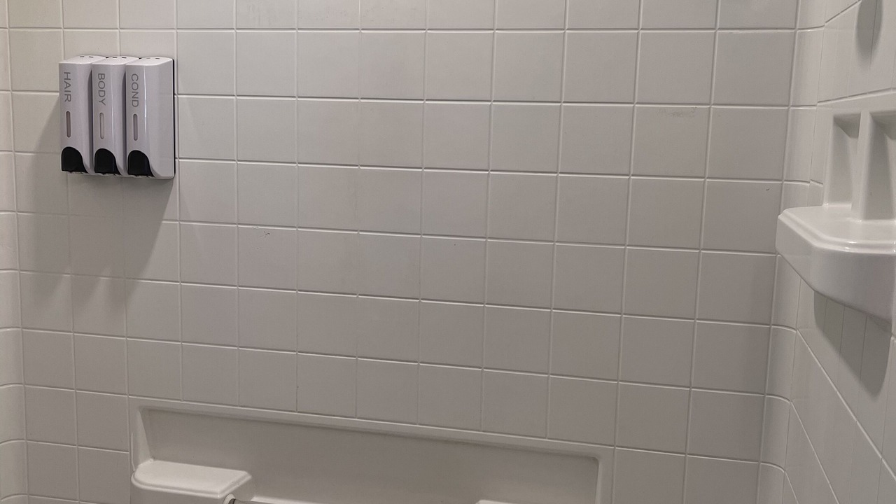 Photo of Bathroom in Northwest Los Angeles Heights