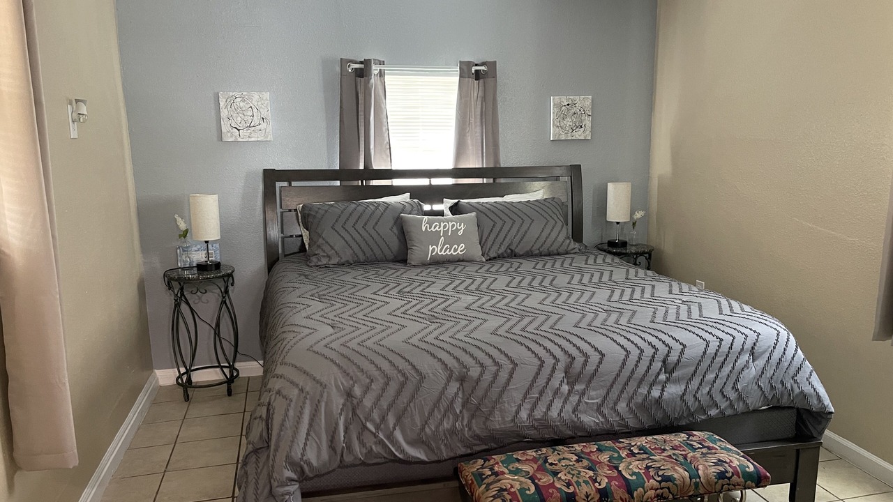 Photo of Bedroom in Northwest Los Angeles Heights