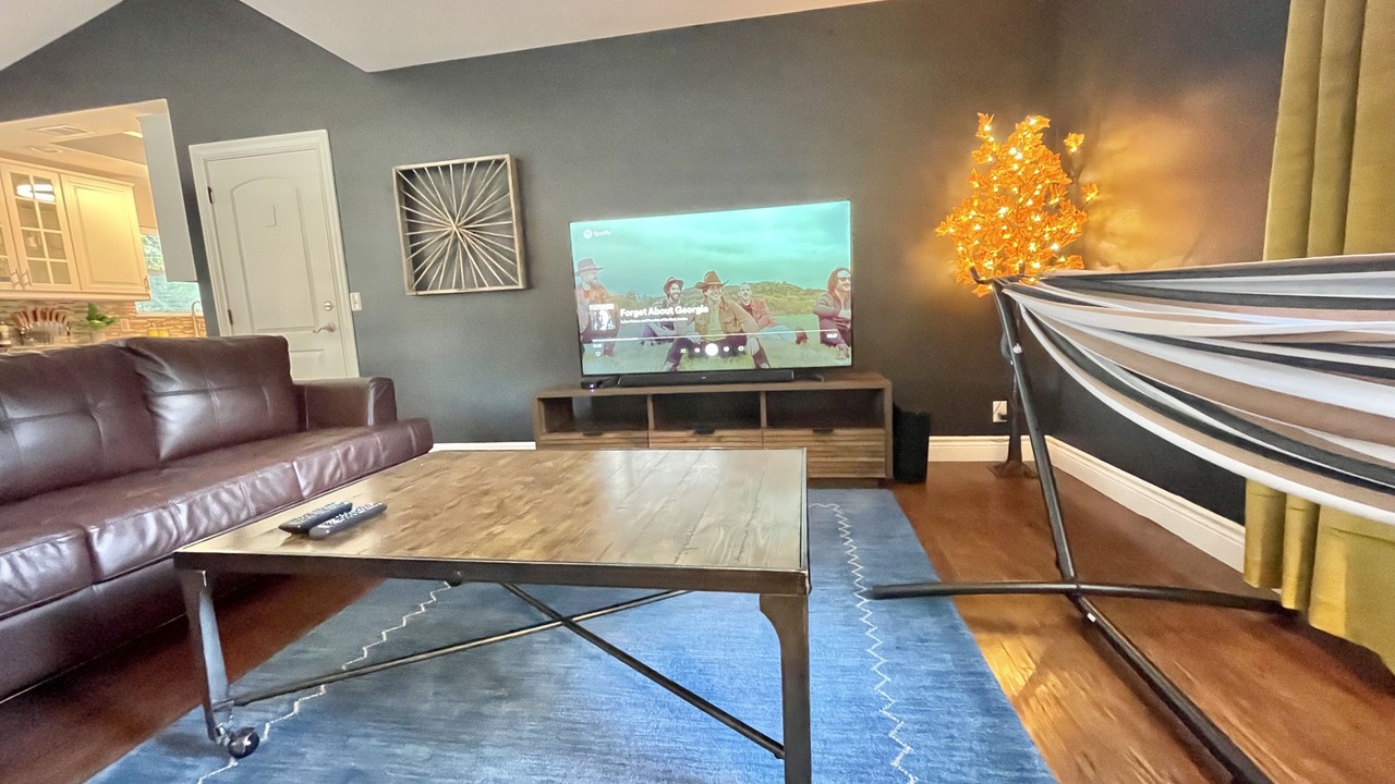 Photo of Livingroom in South Manchaca
