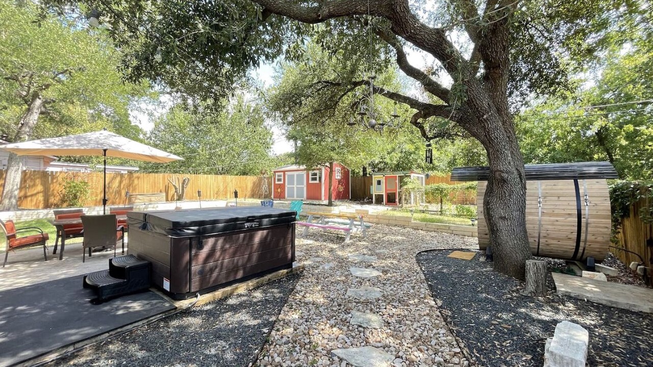 Photo of Outdoor in South Manchaca