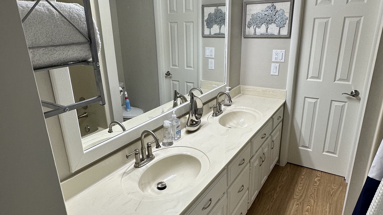 Photo of Bathroom in Lost Bridge Village
