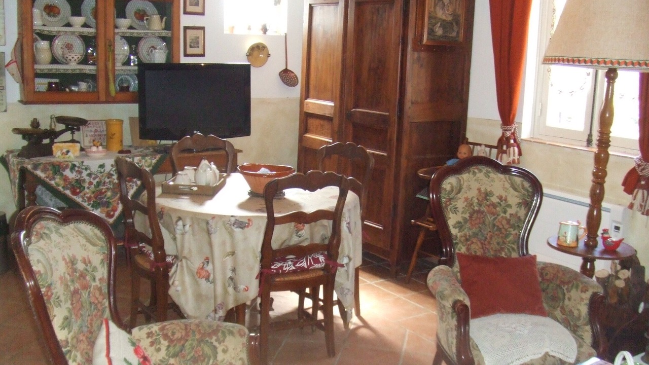 Photo of Others in Fox-Amphoux