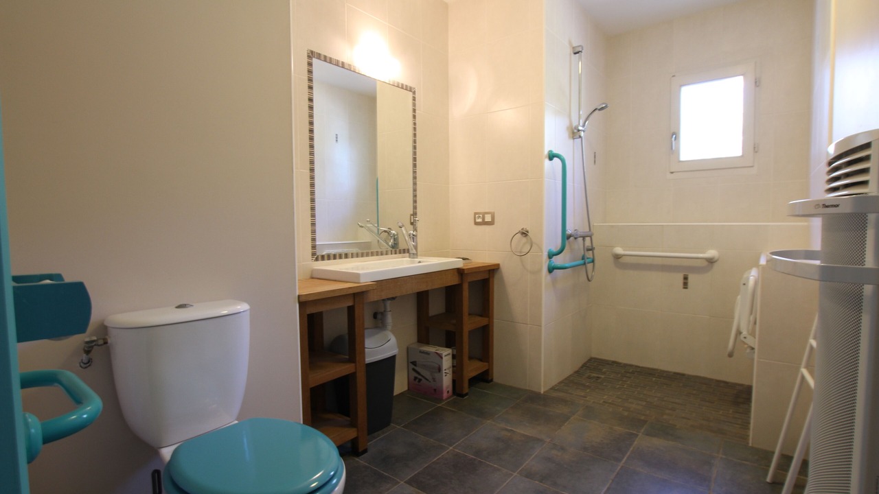 Photo of Bathroom in Menditte