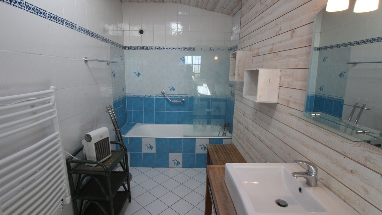 Photo of Bathroom in Menditte