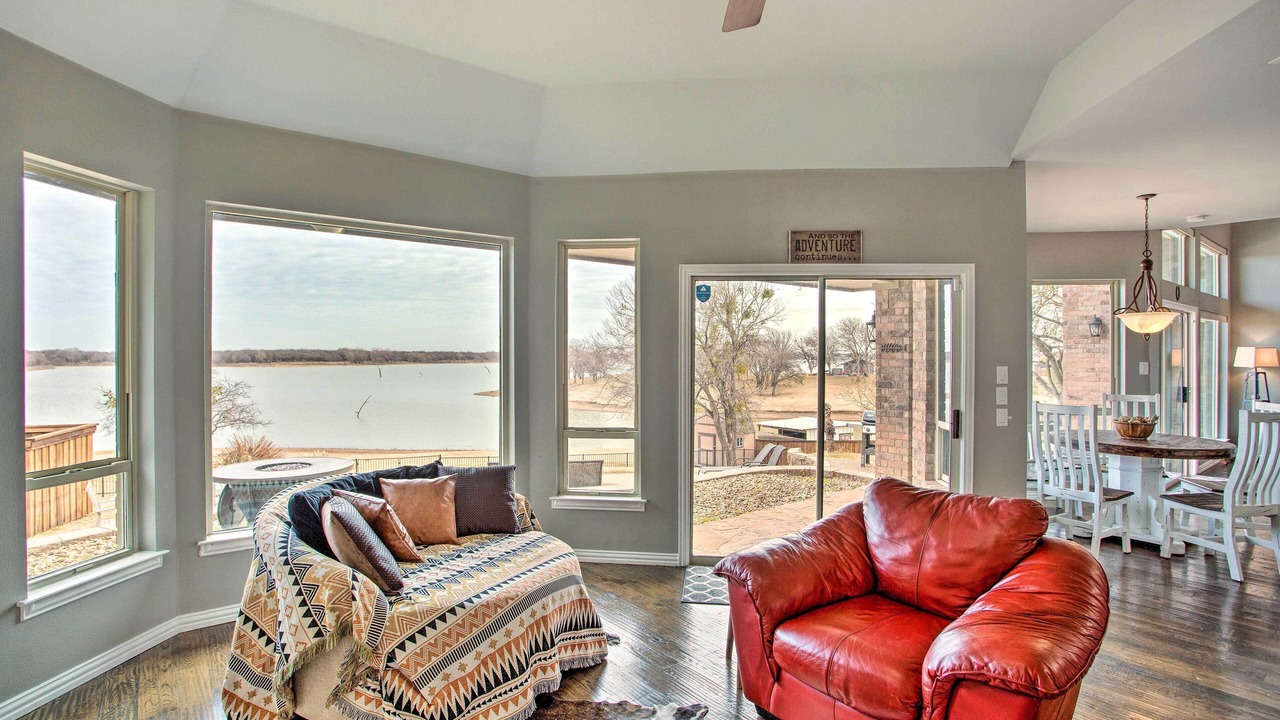 Photo of Livingroom in Little Elm