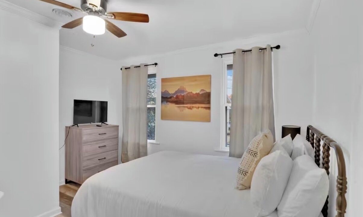 Photo of Bedroom in Shreveport