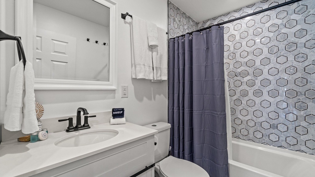 Photo of Bathroom in El Centro Beach