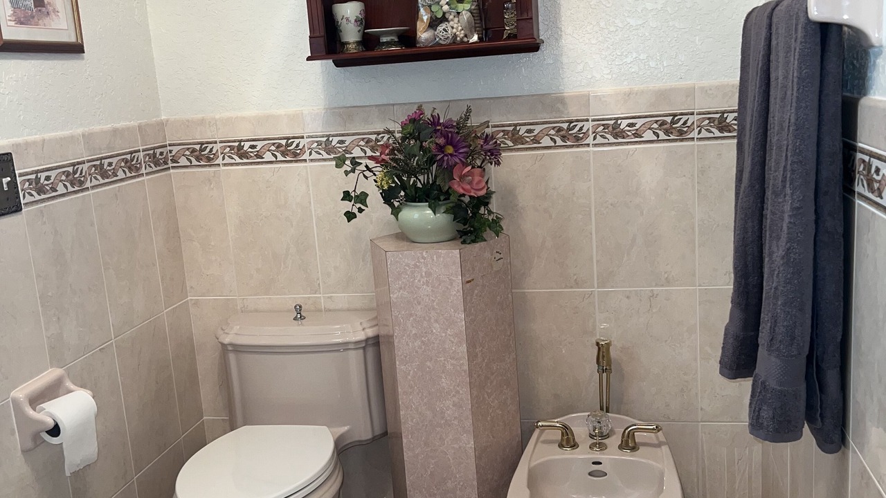 Photo of Bathroom in Reddick